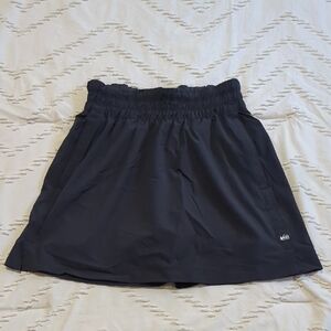 REI Black Active Skort Women’s Size XS Hiking Athletic Skirt